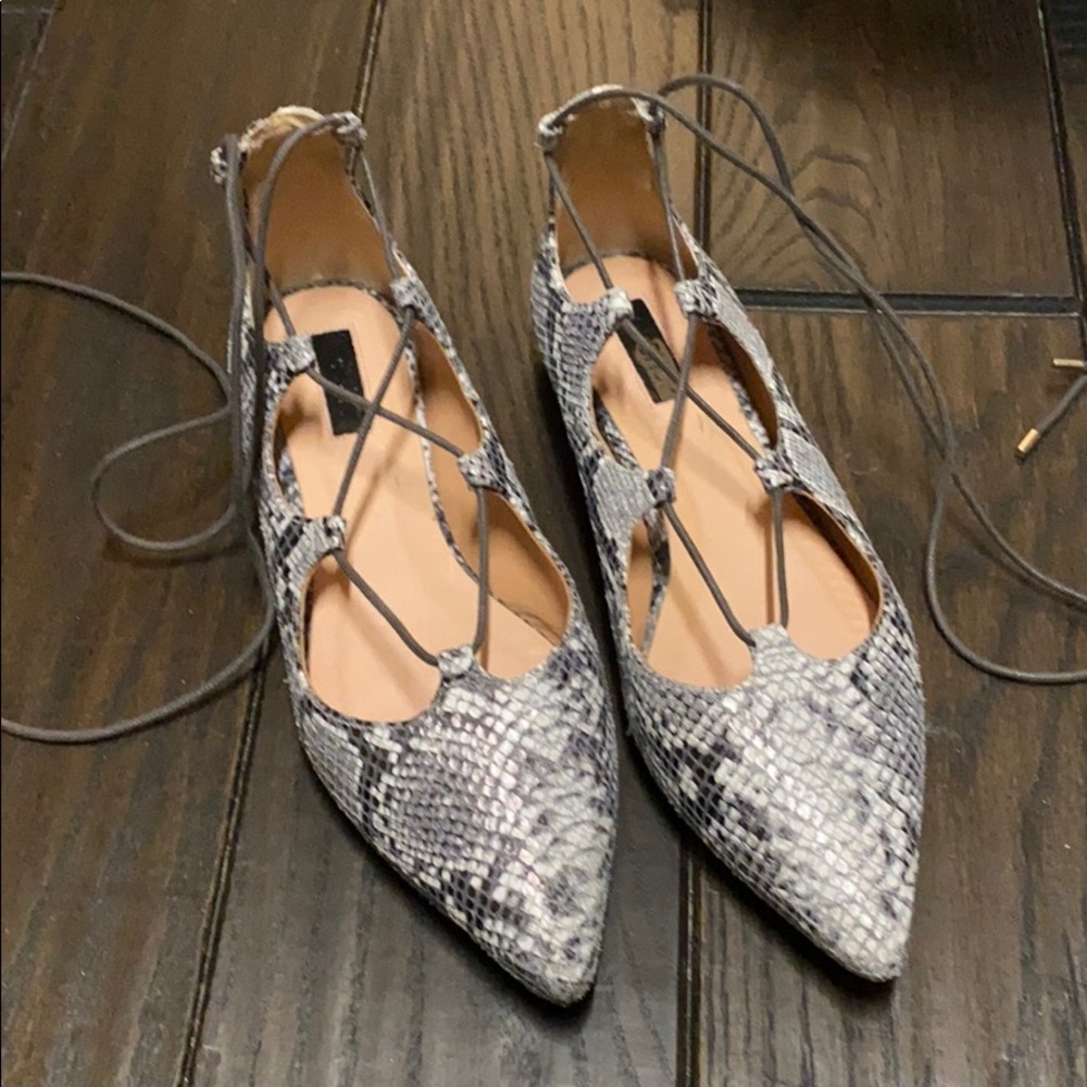 Topshop snakeskin lace flats size 37